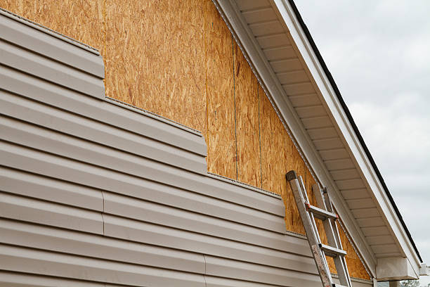24/7 Emergency Siding Repair experts in Castle Rock, CO